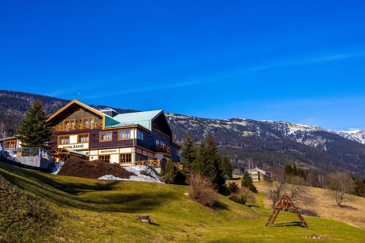 Hotel Zatisi Špindlerŭv Mlýn Buitenkant foto