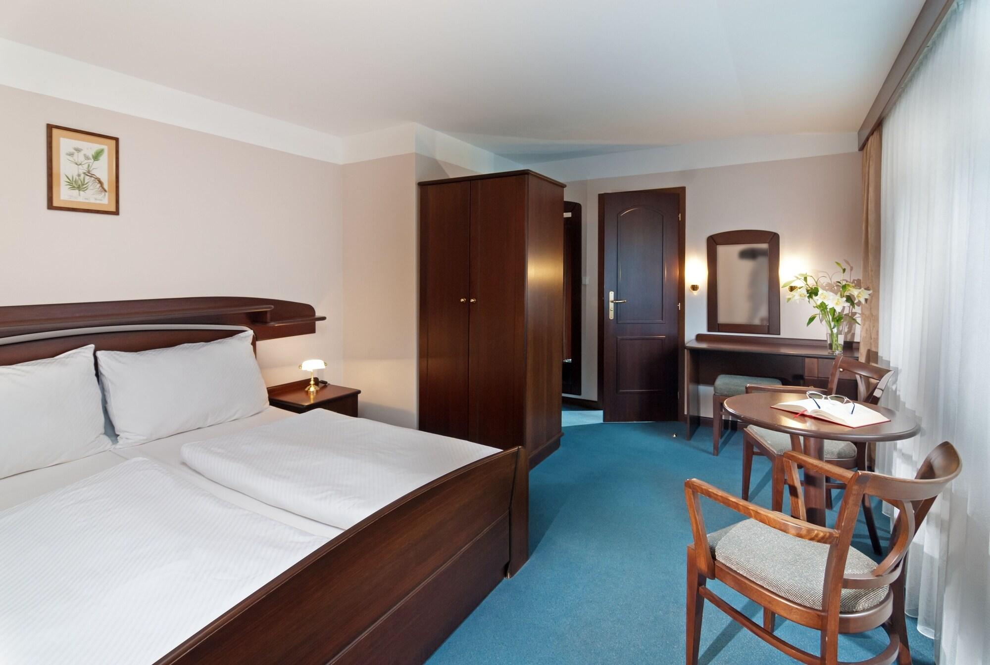 Hotel Zatisi Špindlerŭv Mlýn Buitenkant foto