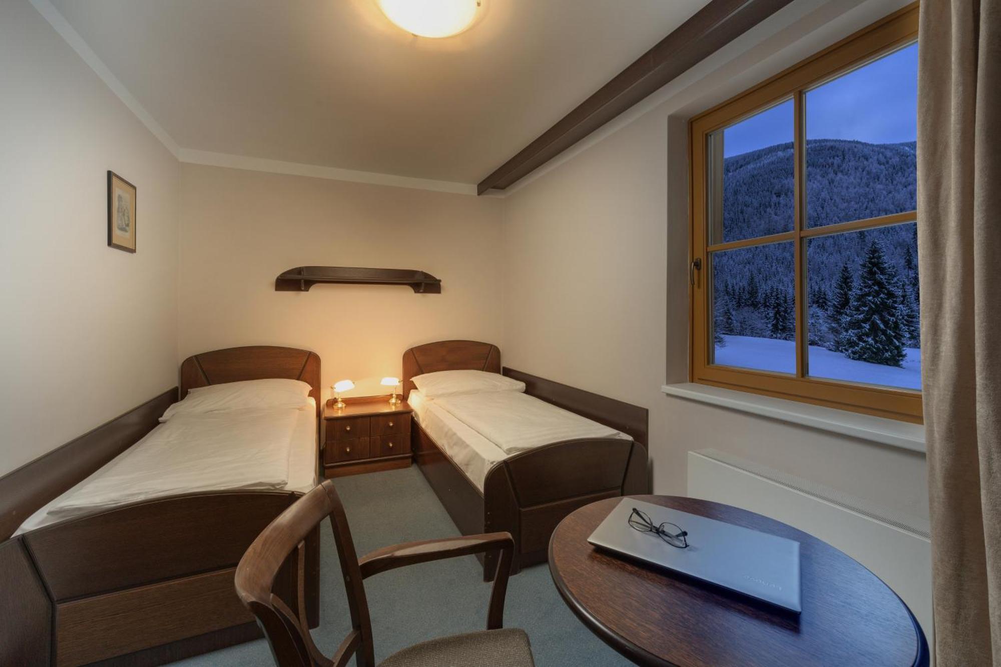 Hotel Zatisi Špindlerŭv Mlýn Buitenkant foto