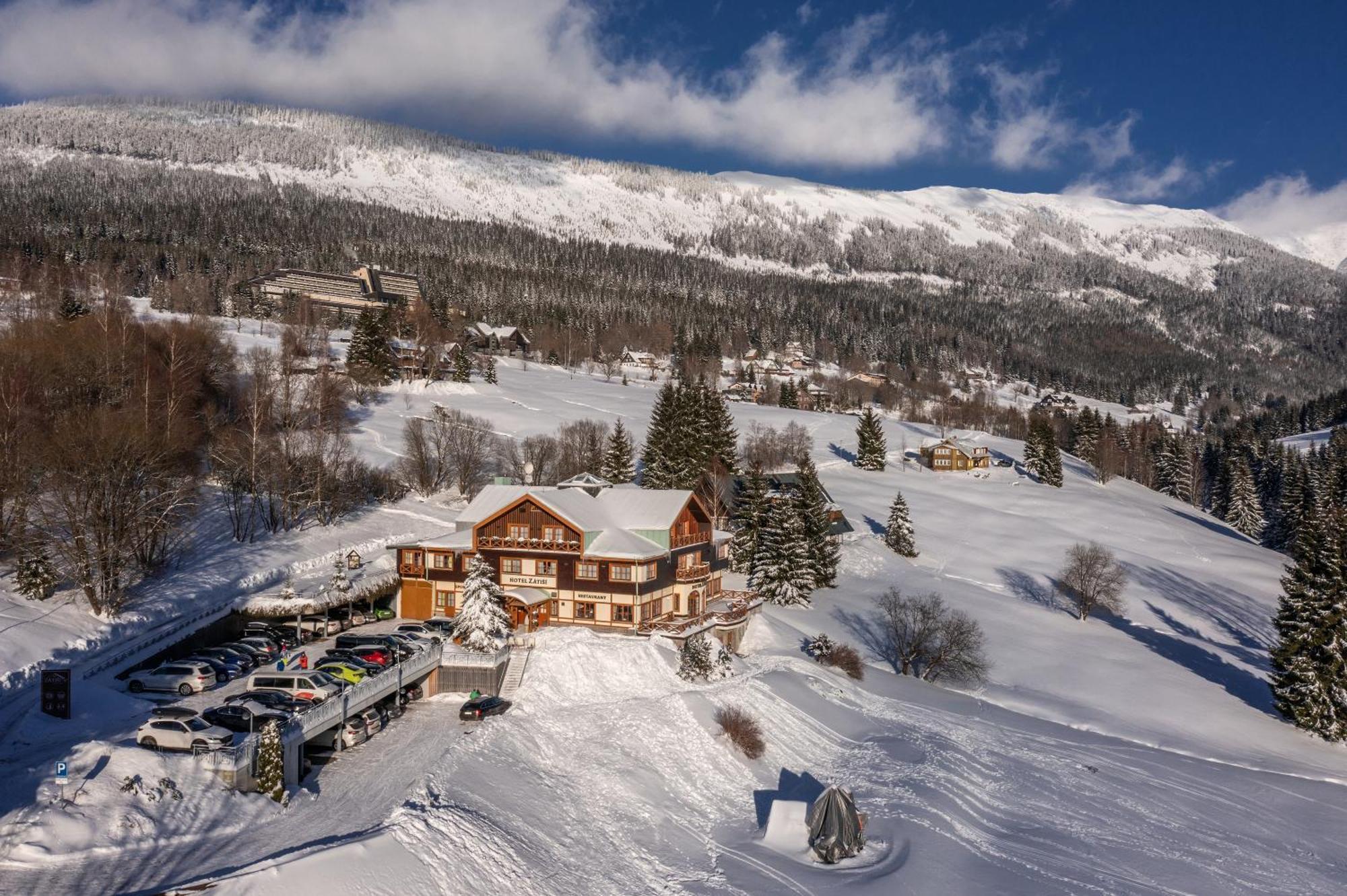 Hotel Zatisi Špindlerŭv Mlýn Buitenkant foto