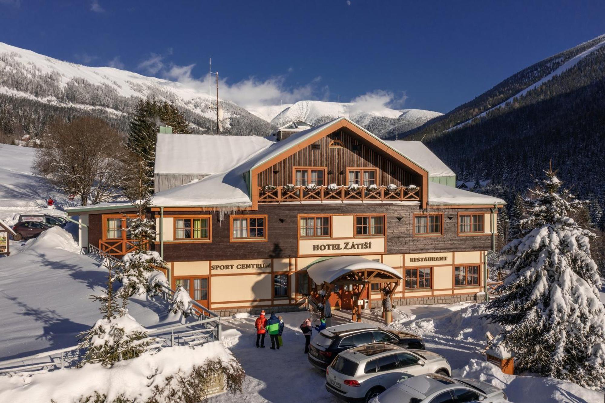 Hotel Zatisi Špindlerŭv Mlýn Buitenkant foto
