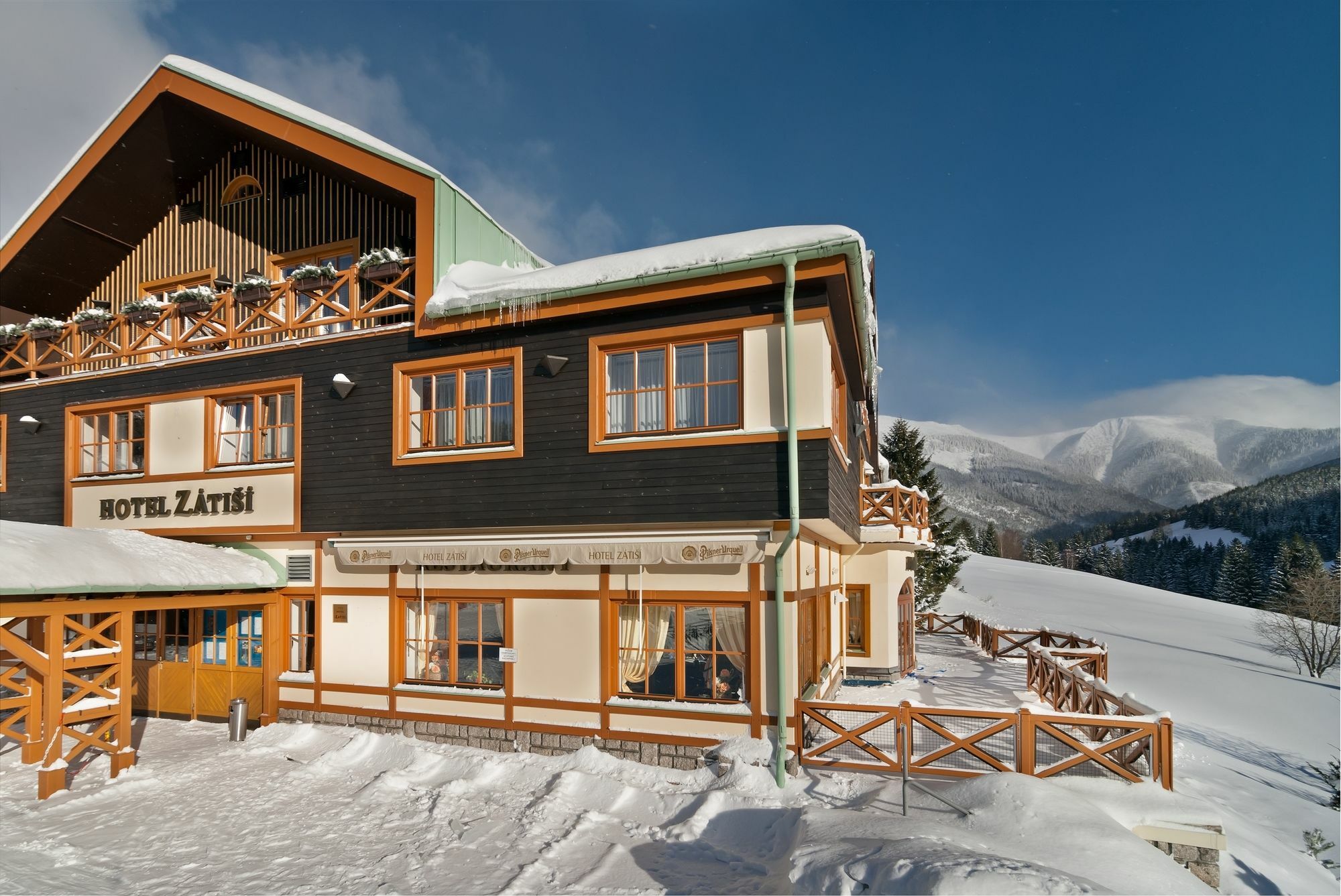 Hotel Zatisi Špindlerŭv Mlýn Buitenkant foto