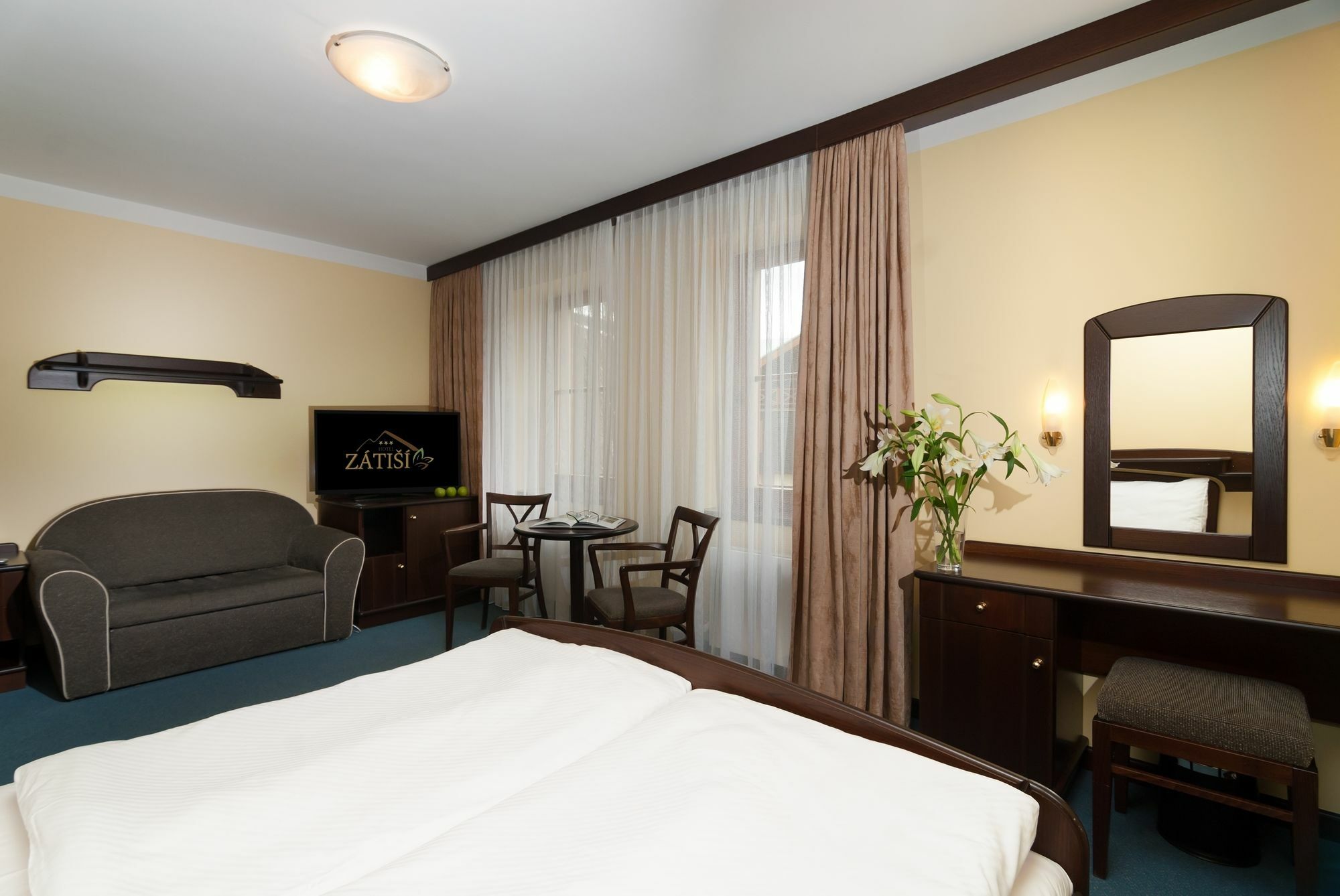 Hotel Zatisi Špindlerŭv Mlýn Buitenkant foto