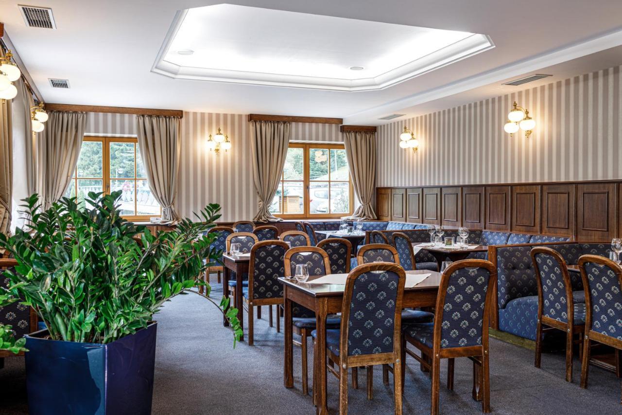 Hotel Zatisi Špindlerŭv Mlýn Buitenkant foto